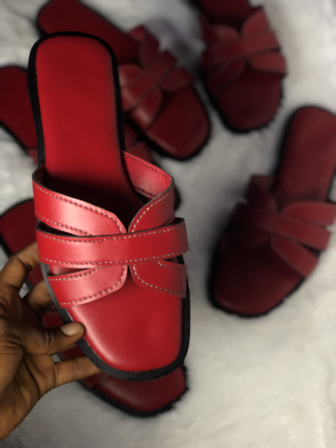 Casual female leather slide thumbnail 1