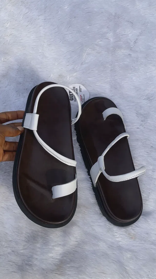 Luna Loop sandals